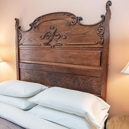 Looking Glass Inn Indianapolis Extérieur photo