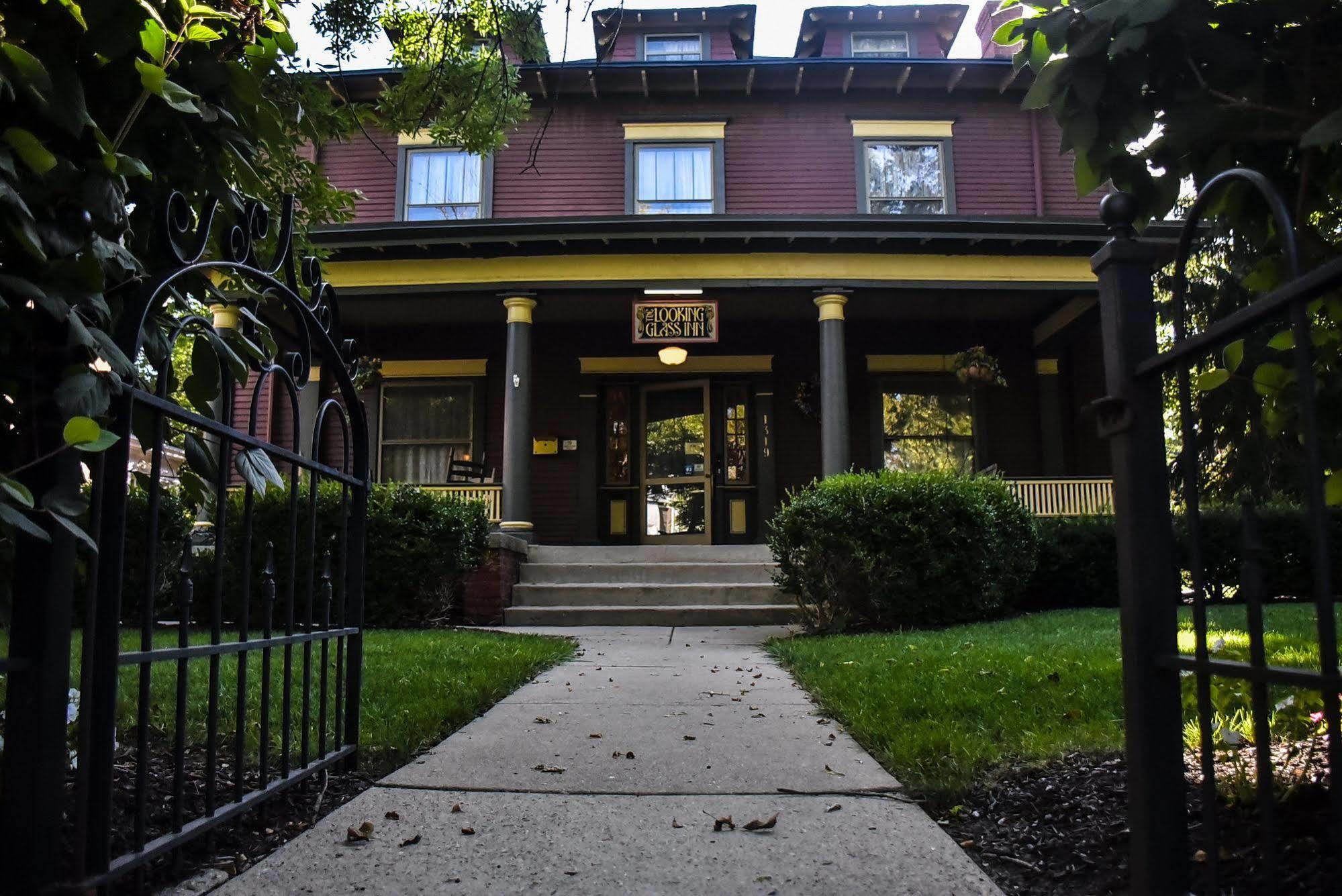 Looking Glass Inn Indianapolis Extérieur photo