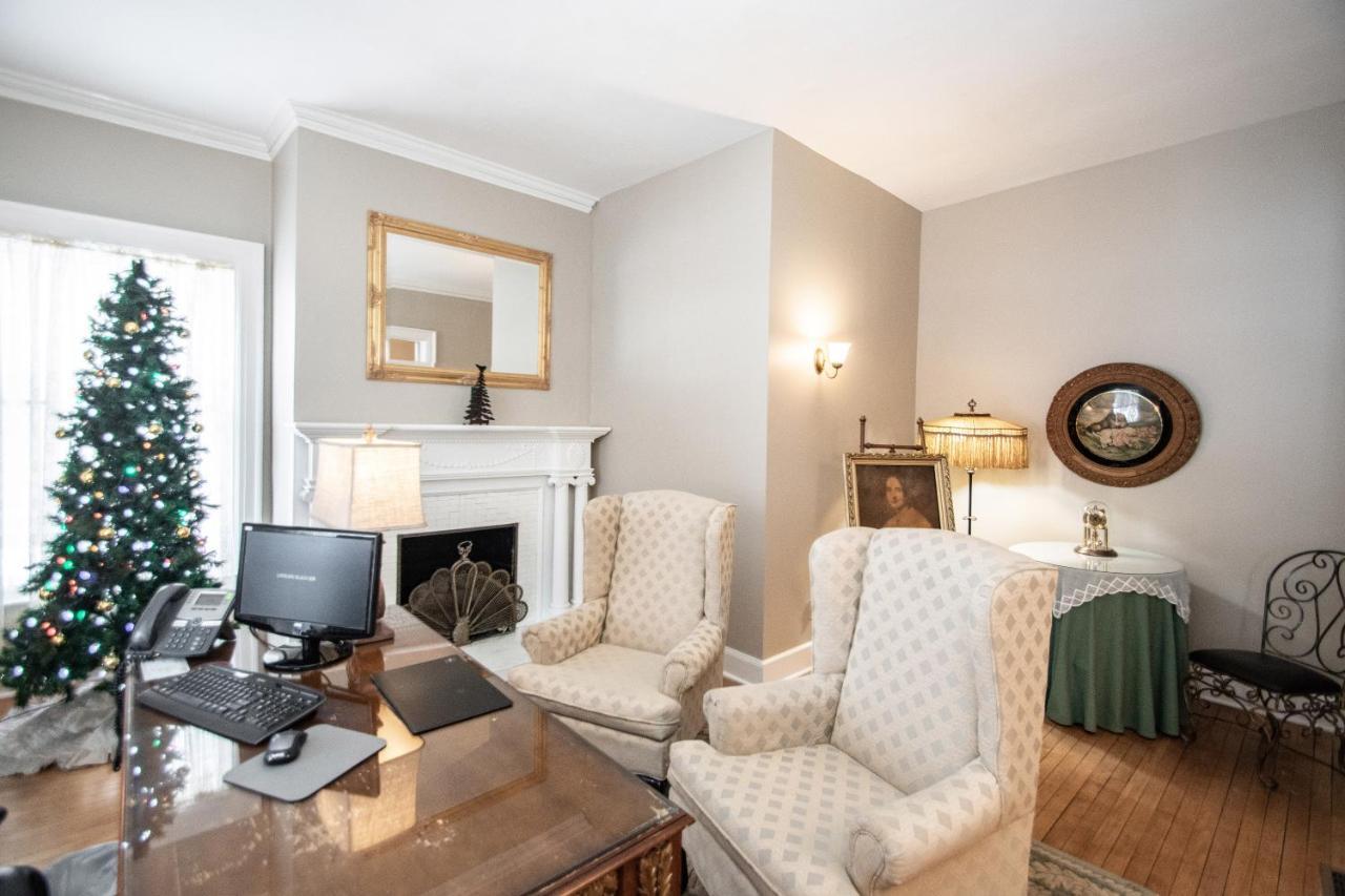 Looking Glass Inn Indianapolis Extérieur photo