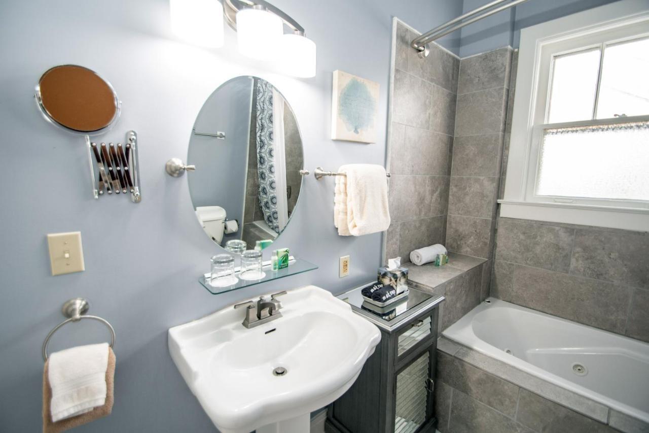 Looking Glass Inn Indianapolis Extérieur photo
