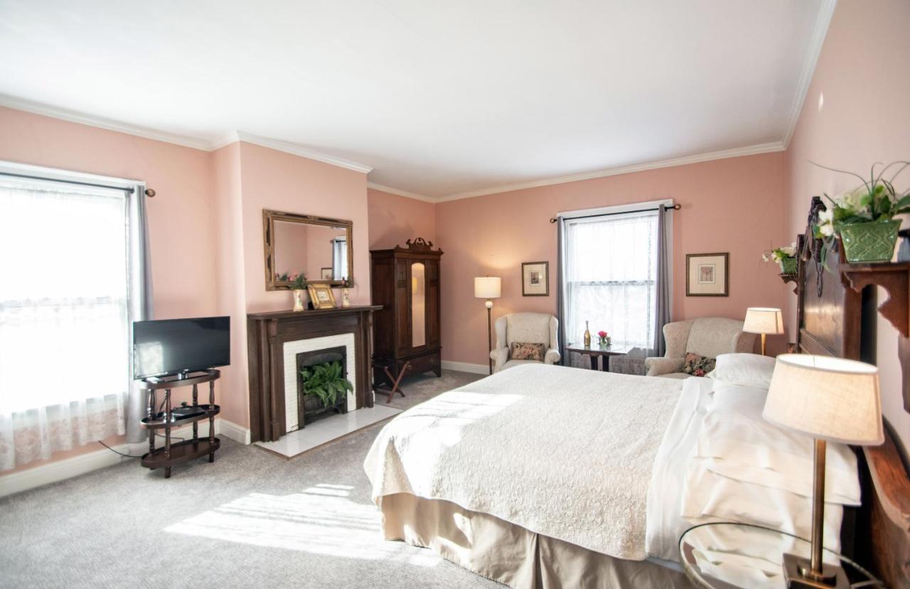 Looking Glass Inn Indianapolis Extérieur photo