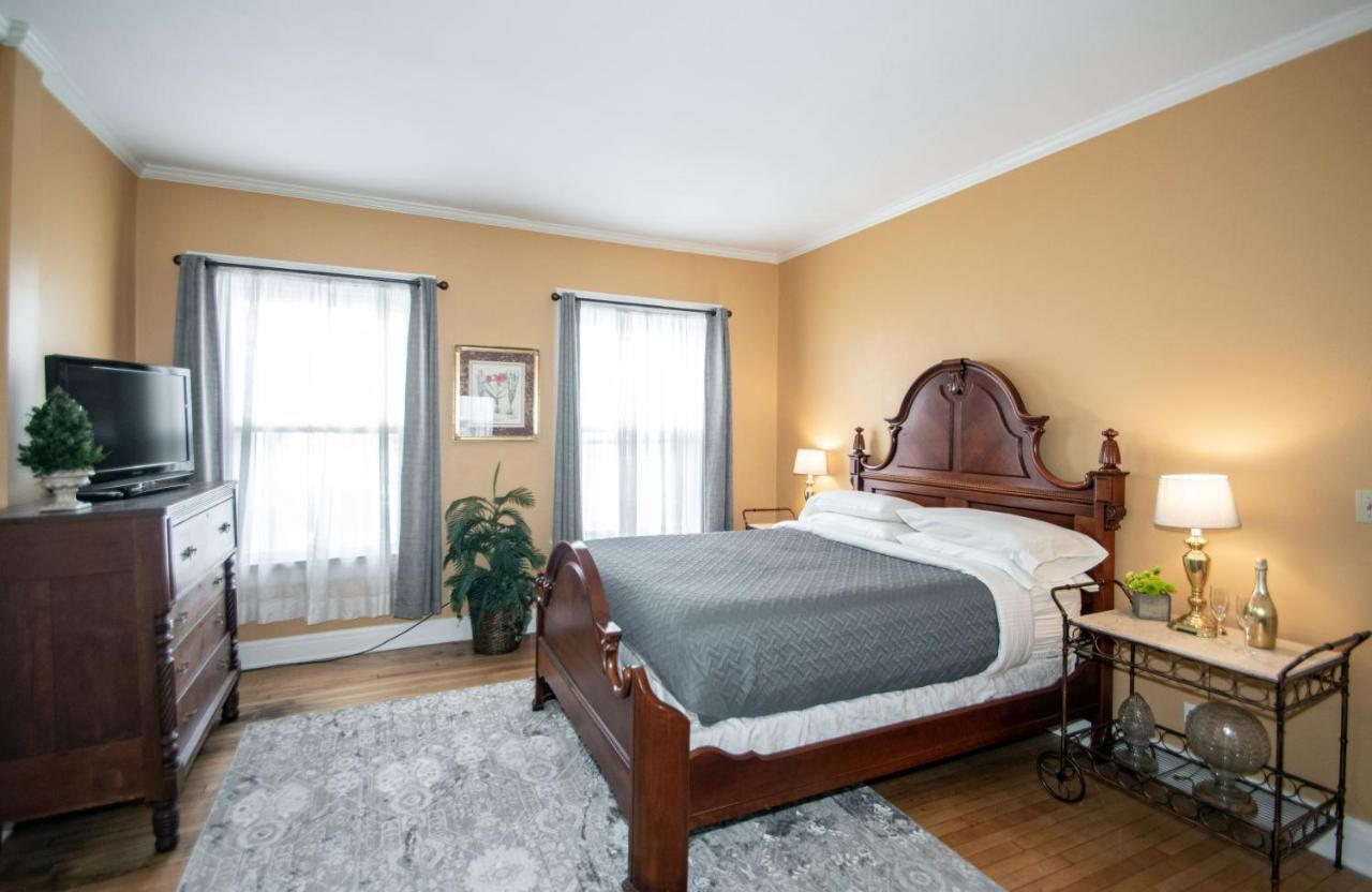 Looking Glass Inn Indianapolis Extérieur photo