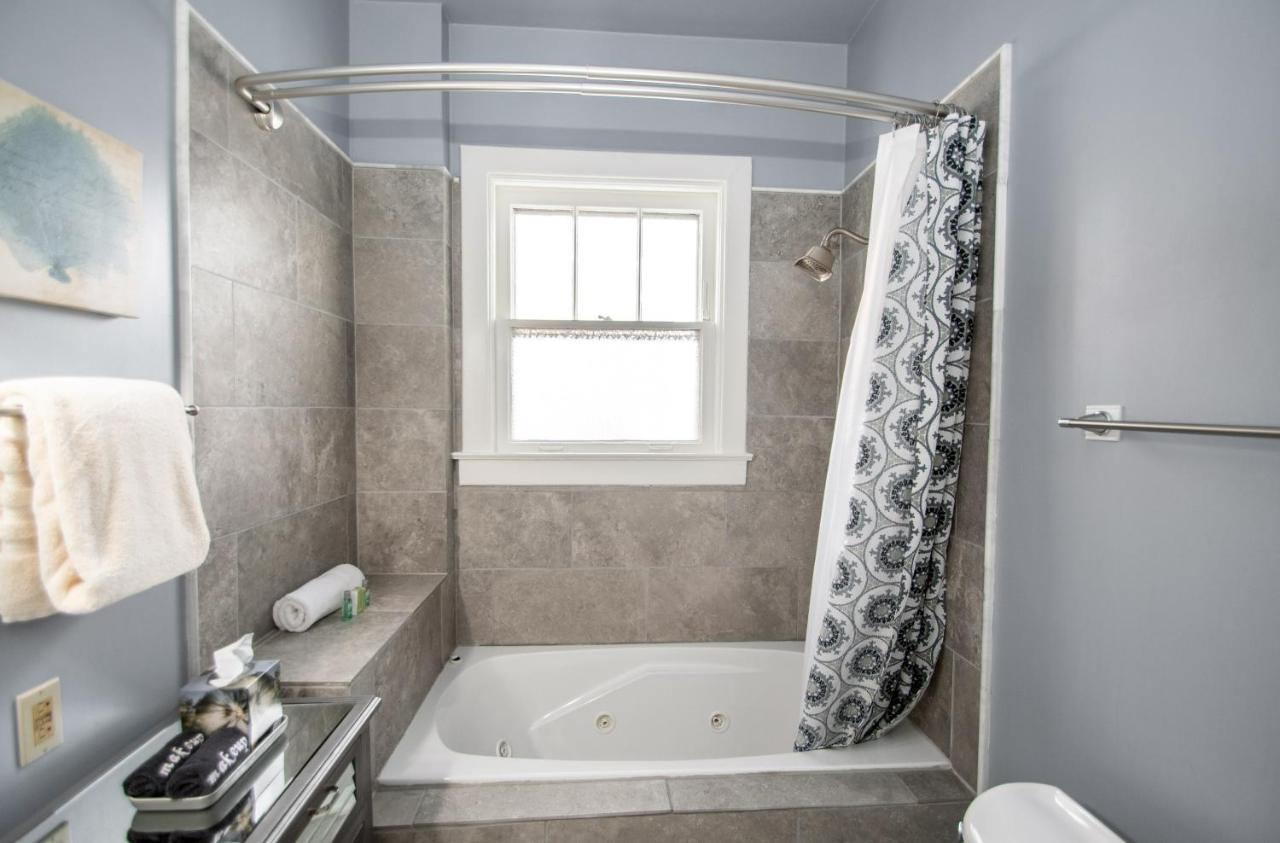 Looking Glass Inn Indianapolis Extérieur photo